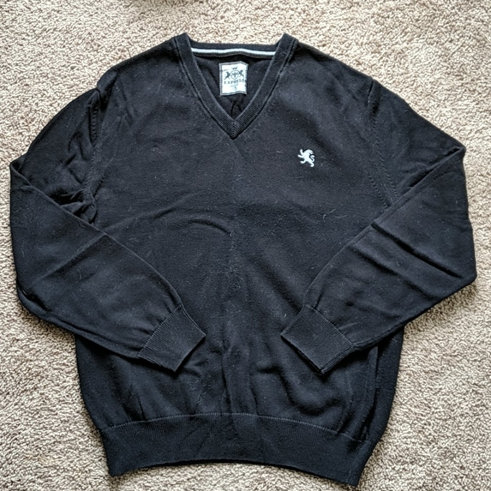 Express Men's Classic Black V-Neck Sweater